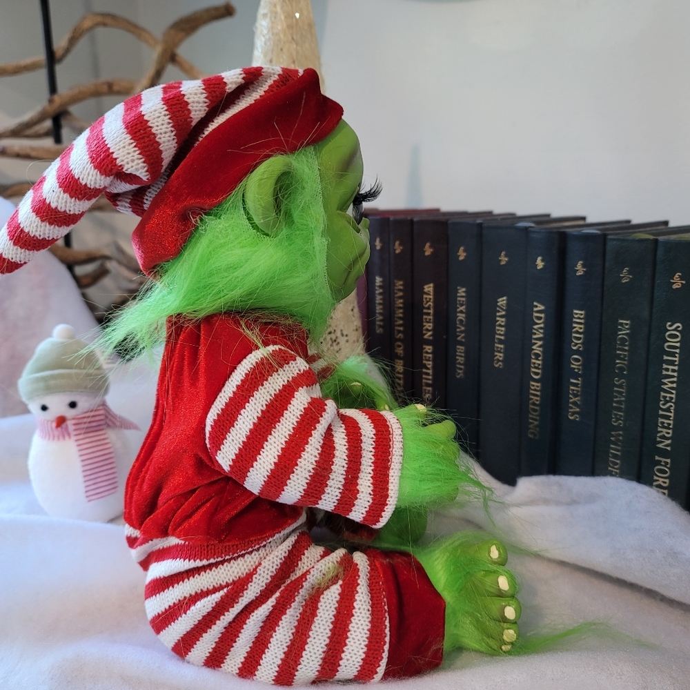 Baby Grinch doll for Christmas whoville Dr Seuss. Super cute green fuzzy - Picture 10 of 13